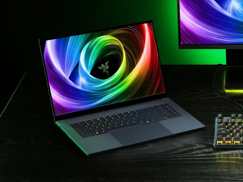 Razer Blade 16 là dòng laptop mỏng nhẹ nhất từ trước đến nay